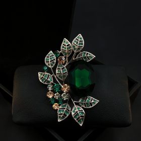Men's And Women's Fashion French Vintage Atmospheric Brooches (Color: Green)
