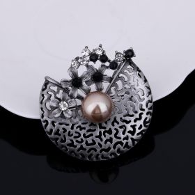 Popular Hollow Rhinestone Pearl Brooch (Color: Coffee)